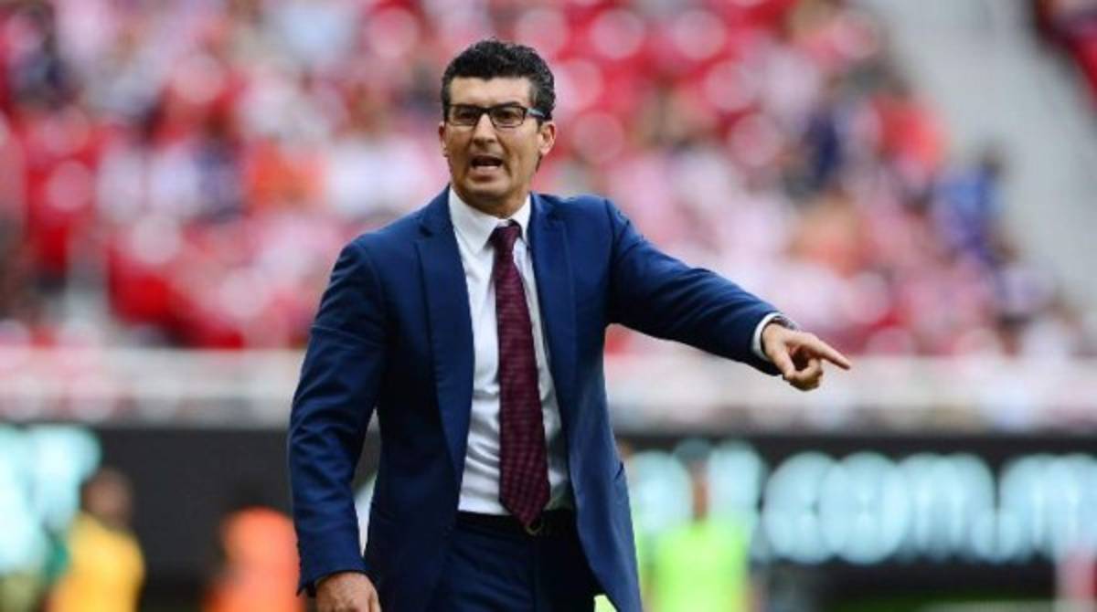 Mundialistas, interinatos y pruebas: Los 27 entrenadores que ha tenido Chivas en la era de Jorge Vergara