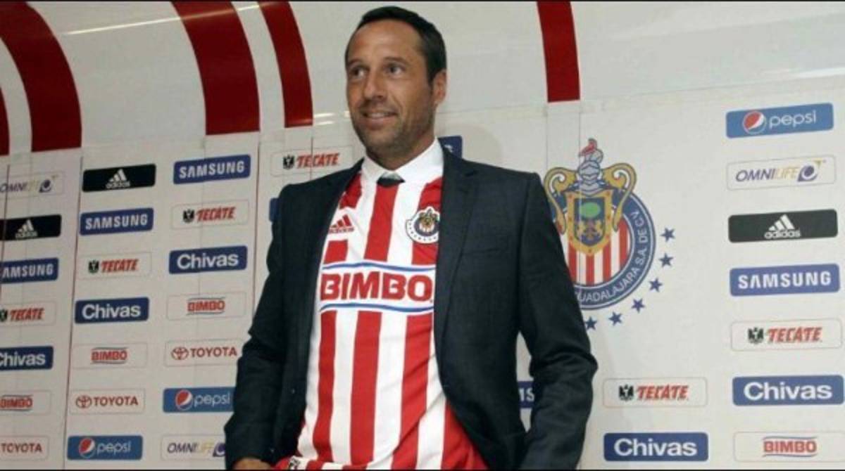 Mundialistas, interinatos y pruebas: Los 27 entrenadores que ha tenido Chivas en la era de Jorge Vergara