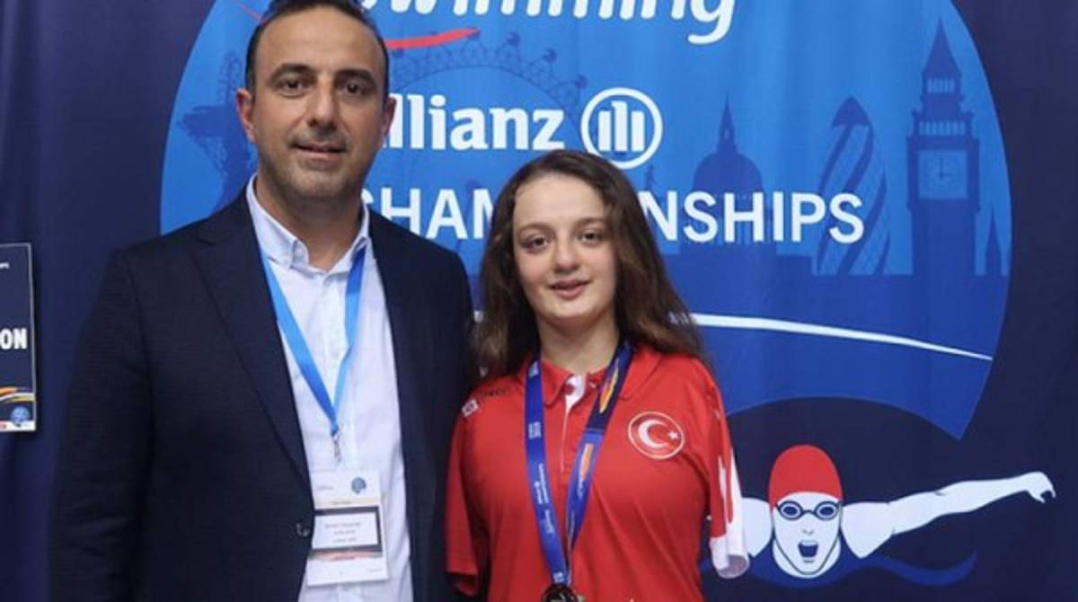 ¿Quién es Sümeyye Boyac, la nadadora paralímpica que es inspiración para crear una nueva Barbie?   