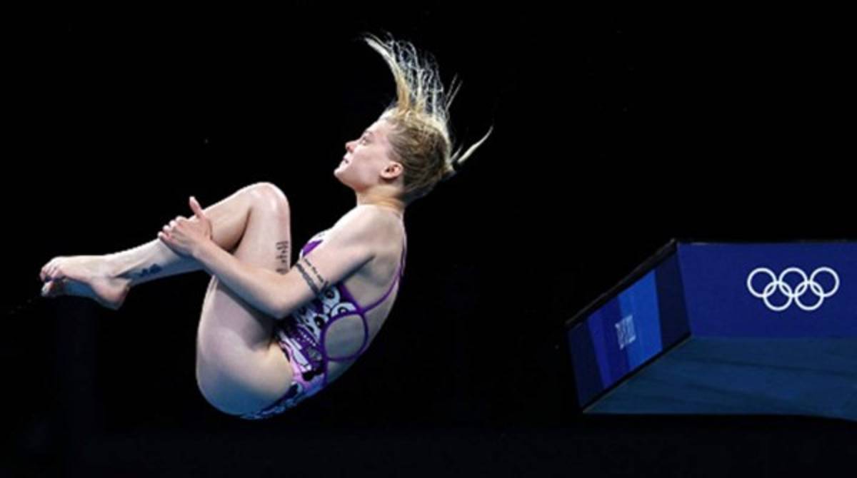 ¡Hizo el 'oso'! Sofiia Lyskun, la clavadista que se viralizo por su peculiar traje de baño en los JJOO de Tokio  