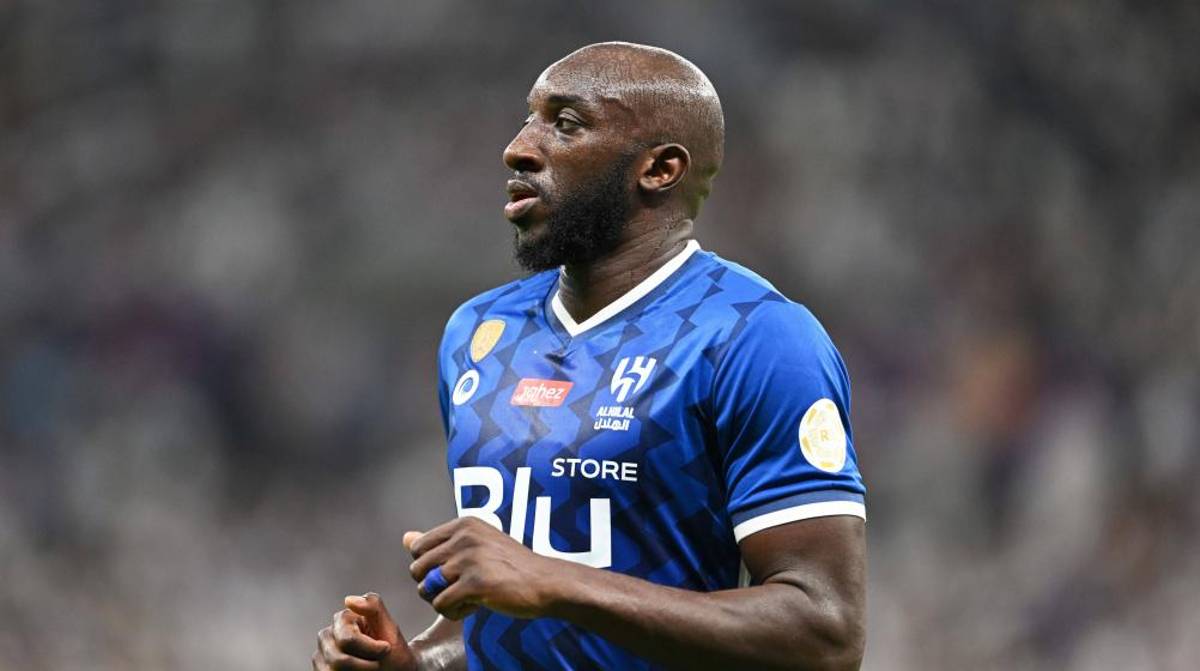 Hasta un Campeón del Mundo: los grandes futbolistas que se quedaron sin equipo tras el cierre del mercado de fichajes