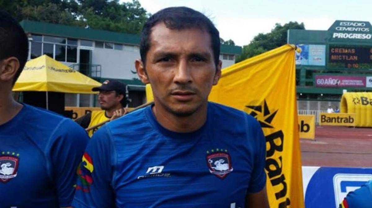 RUMORES Y FICHAJES: El Santa Tecla vuelve a contratar a una estrella uruguaya