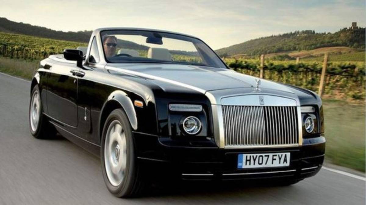 Los autos que Cristiano Ronaldo guarda como su colección