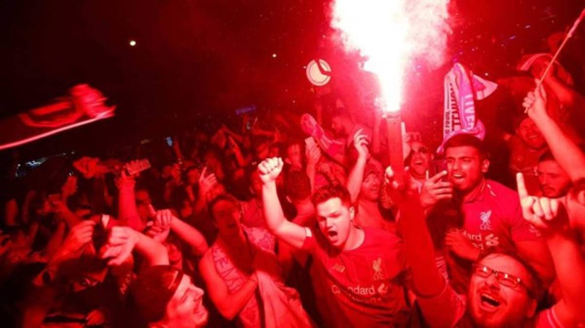 Madrid completamente roja: Así celebraron los hinchas del Liverpool la sexta Champions