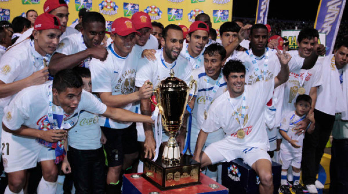 ¡Olimpia es tricampeón en Honduras!