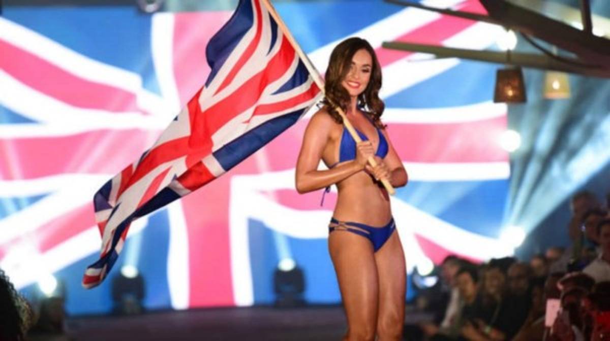 Cheerleaders de los Miami Dolphins presentan su calendario