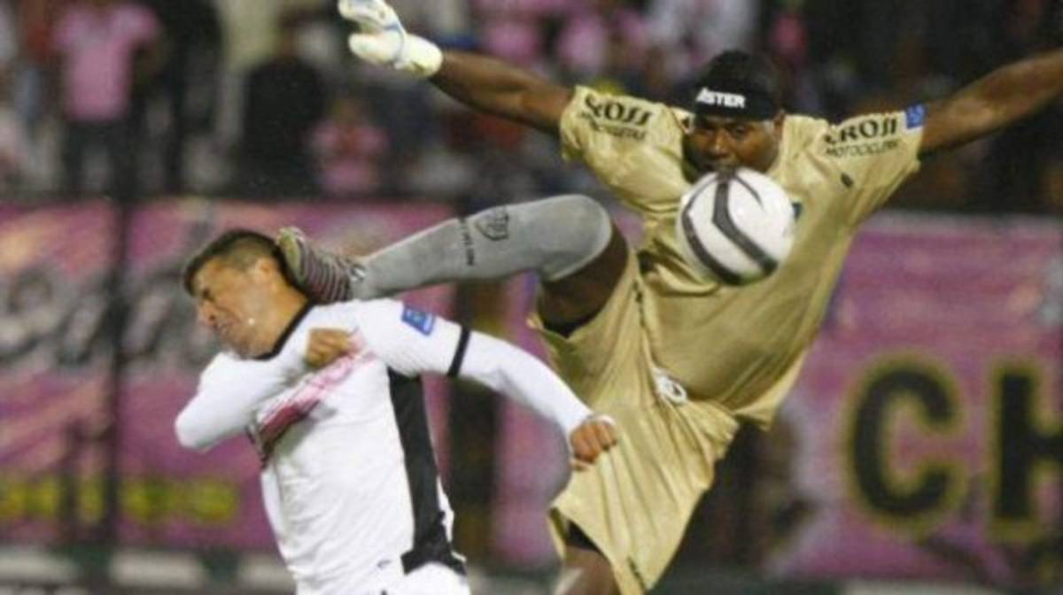 Las patadas más terribles en el fútbol mundial