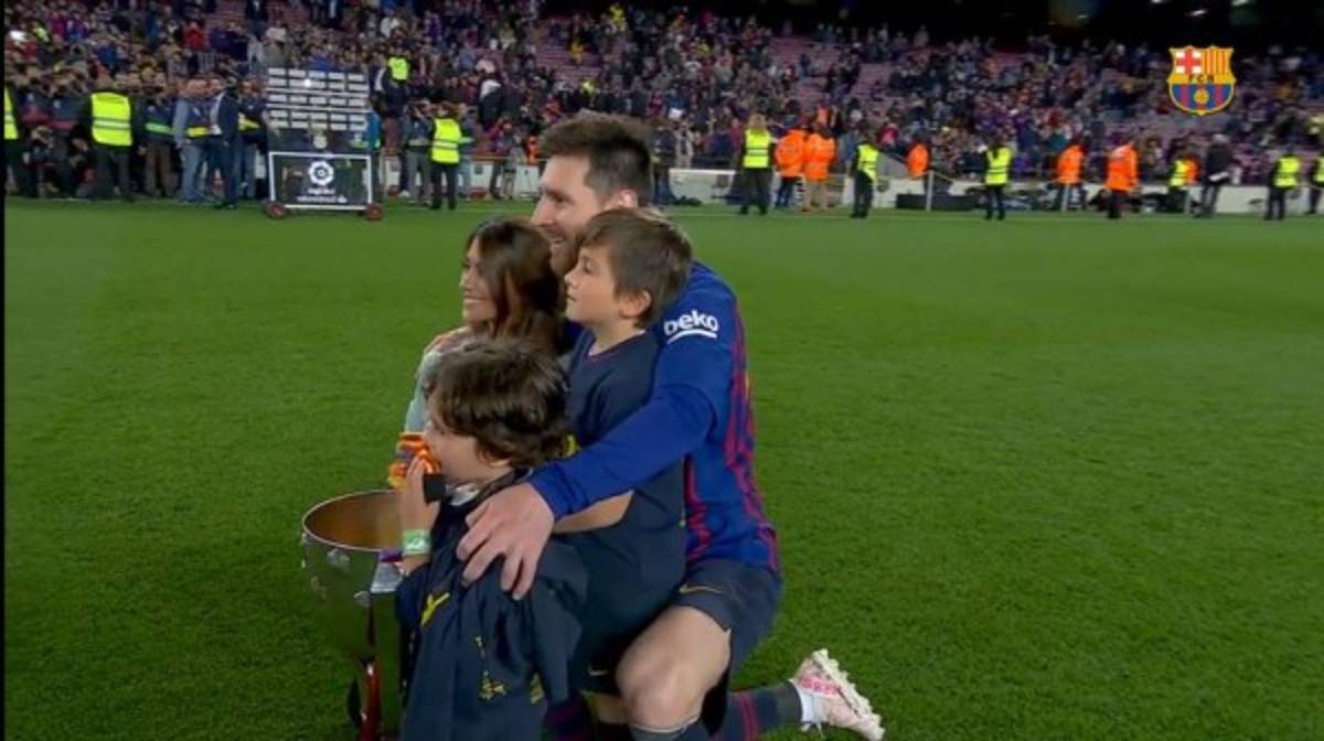 NO SE VIO POR TV: Messi y su tierna celebración en título de Barcelona