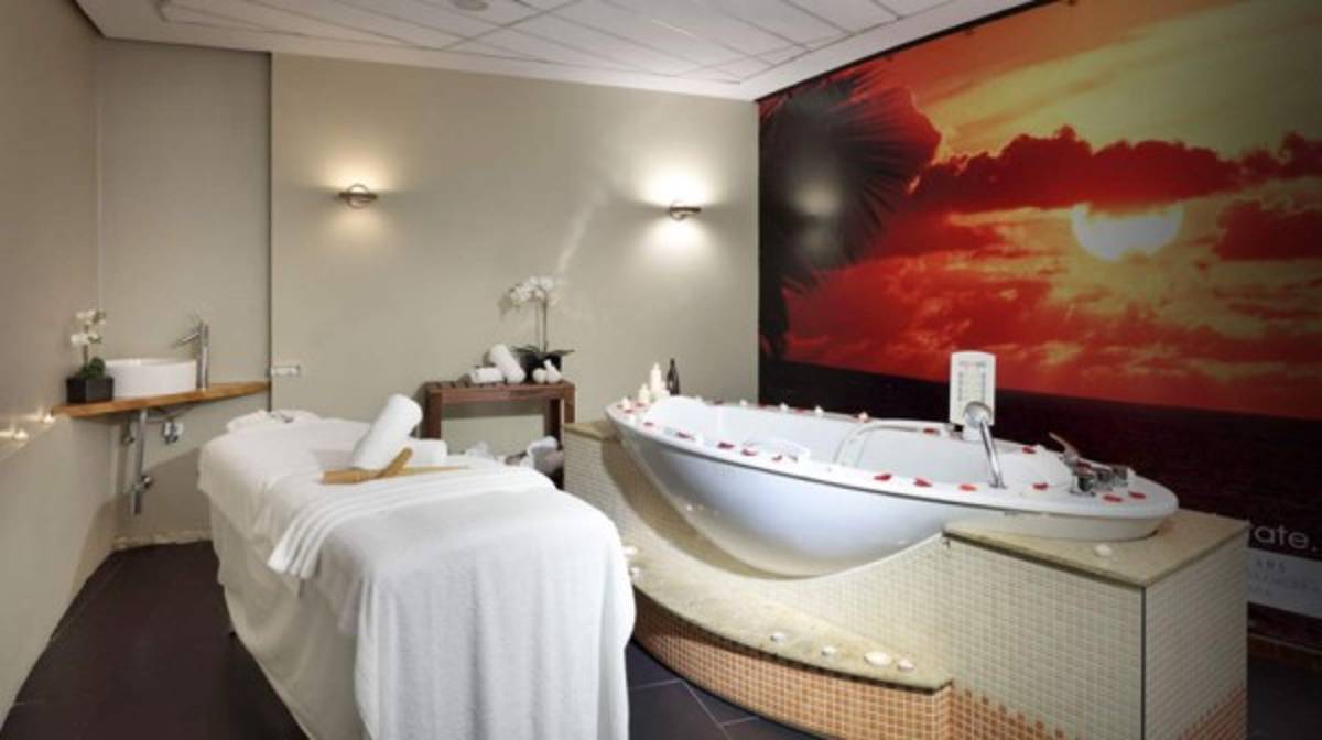 Piscina, gimnasio y comodidad: El lujoso hotel donde se hospedará Boca Juniors en España  