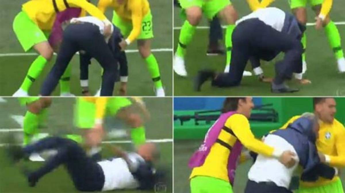 ¡Accidentada celebración! Con gran euforia Tite festejó gol ante Costa Rica