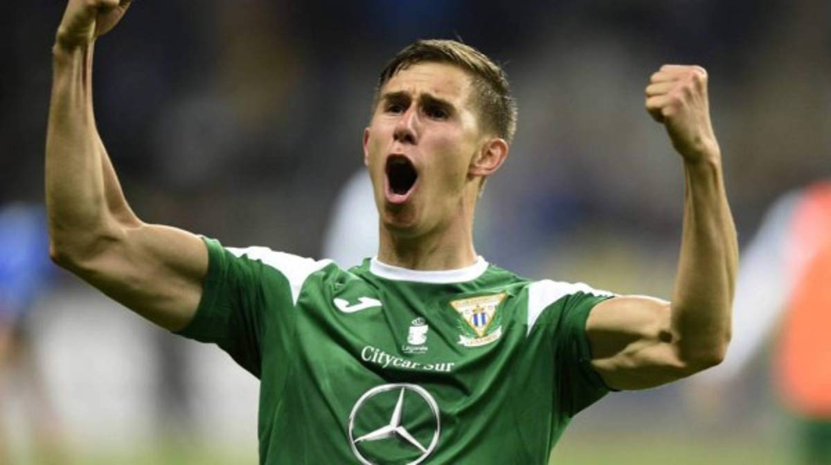 Miguel Layún y América calientan el mercado, Suárez se irá del Barcelona