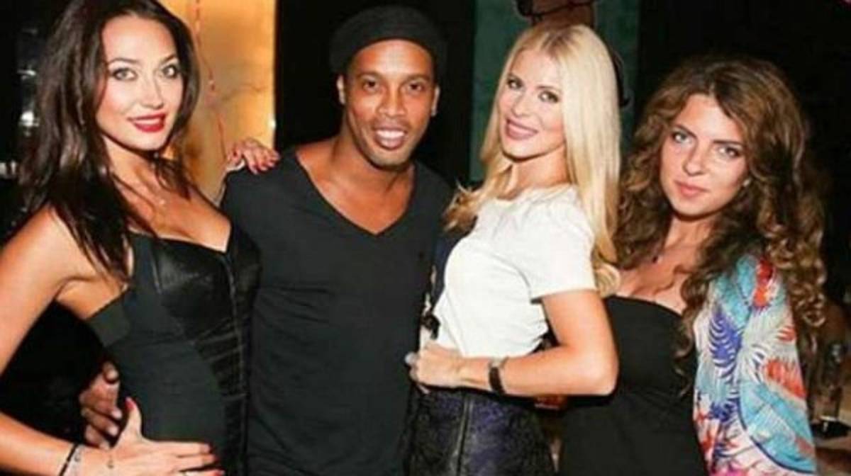 Crack brasileño reveló cómo son las fiestas de Ronaldo y Ronaldinho: 'Tenía una discoteca en su propia casa'