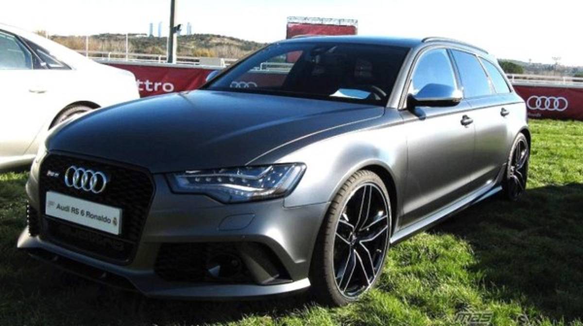 Los autos que Cristiano Ronaldo guarda como su colección