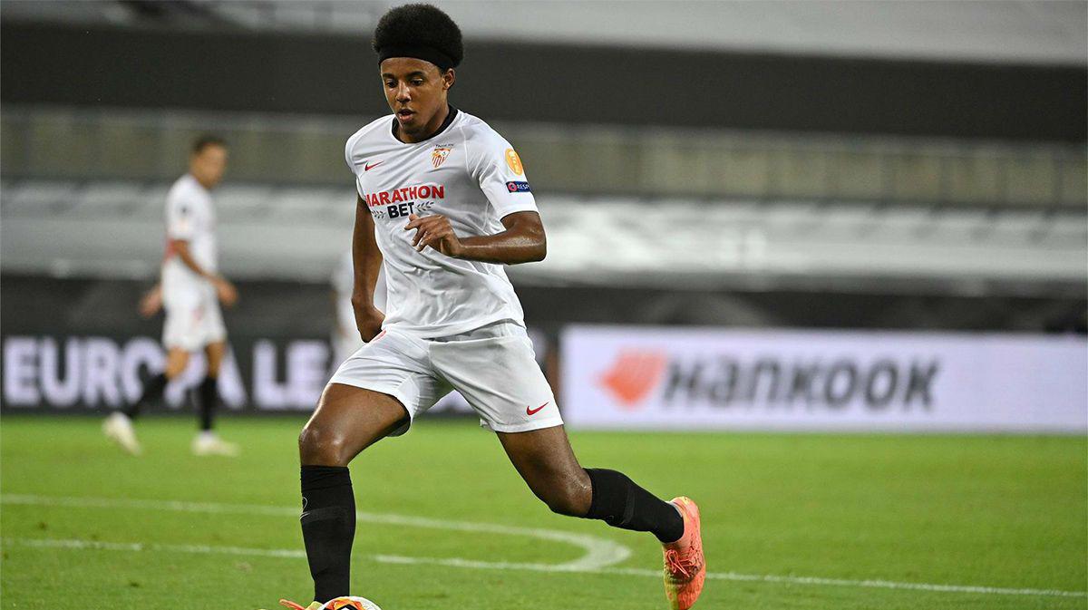 ¡Revolución! La defensa que ha pedido Xavi Hernández para el nuevo Barcelona: Barrida y cuatro fichajes