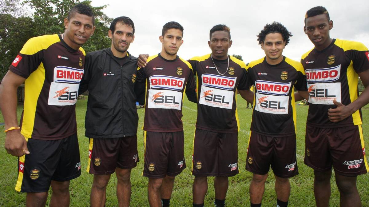 ¿Recuerdas a Luis Lobo? Así es la vida del exjugador de Honduras, tuvo un retiro repentino, lo buscaron de la MLS y fue cantante