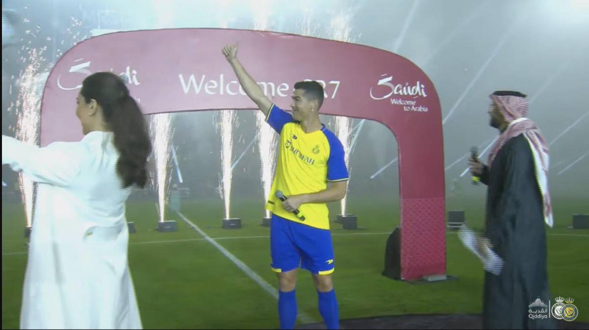 El tremendo error de Cristiano Ronaldo en su histórica presentación con el Al Nassr y la sencillez de Georgina Rodríguez