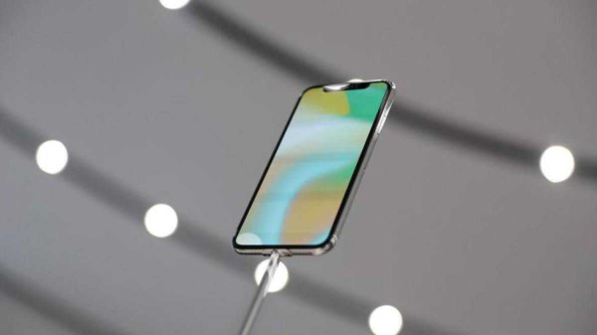 Apple sorprende al mundo y lanza su innovador iPhone X