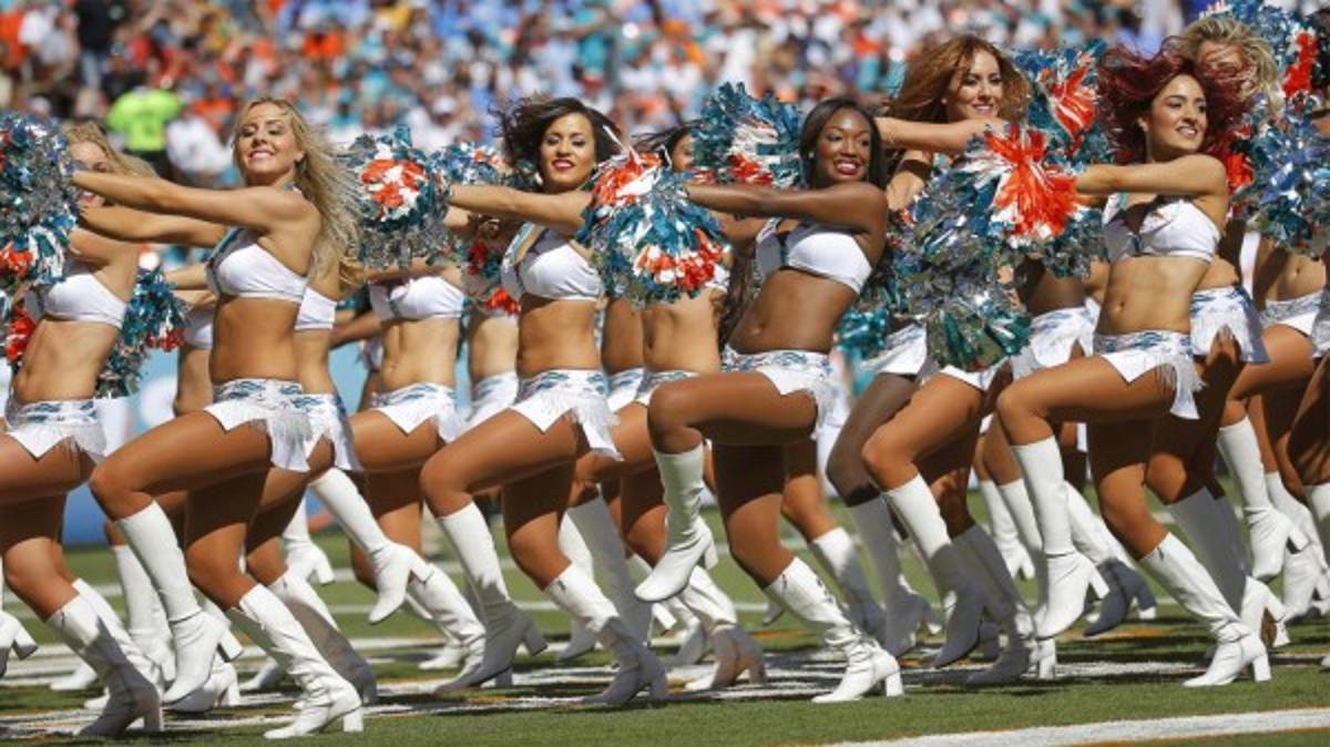 Las cheerleaders que engalanan la NFL