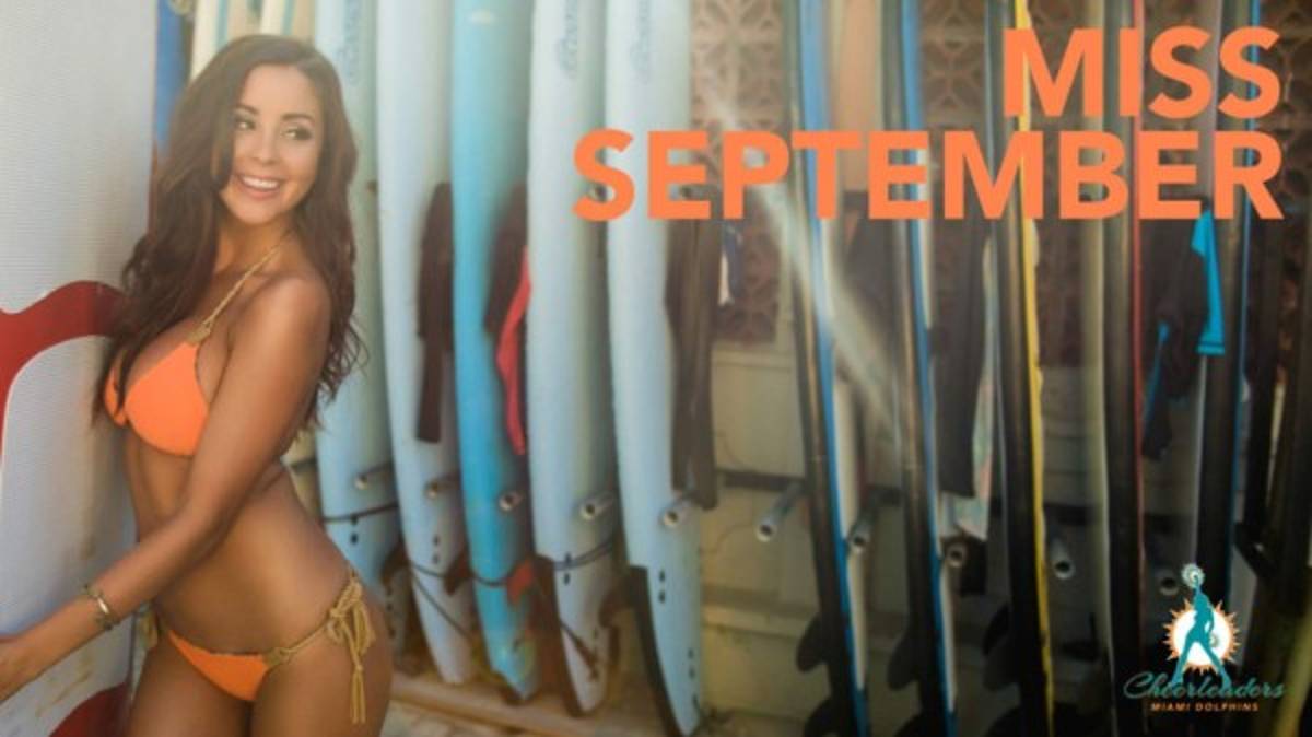 Cheerleaders de los Miami Dolphins presentan su calendario