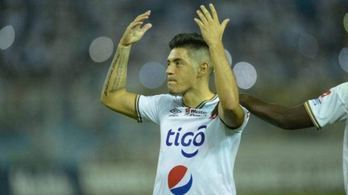 Futbolistas de Olimpia y Motagua en el 11 ideal de la Champions de Concacaf