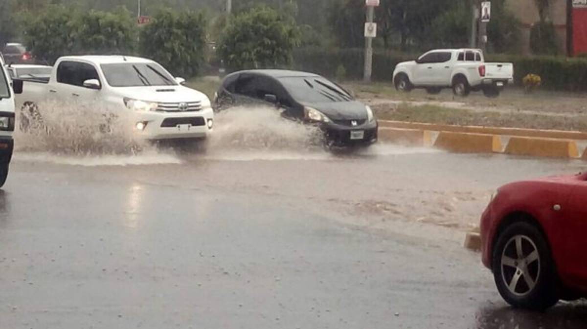 FOTOS: Caos, túneles inundados y destrucción deja fuerte lluvia en Tegucigalpa