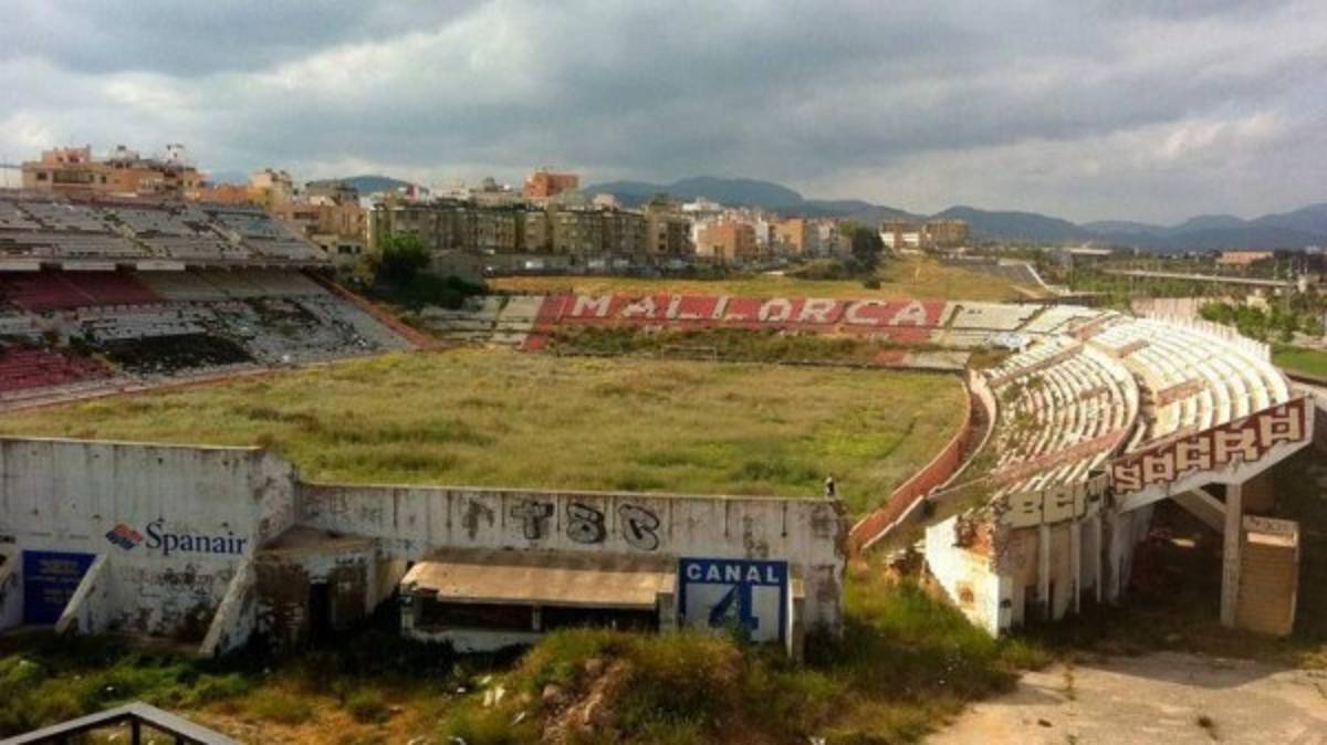 ¡Con uno de Honduras! Grandes estadios que fueron abandonados