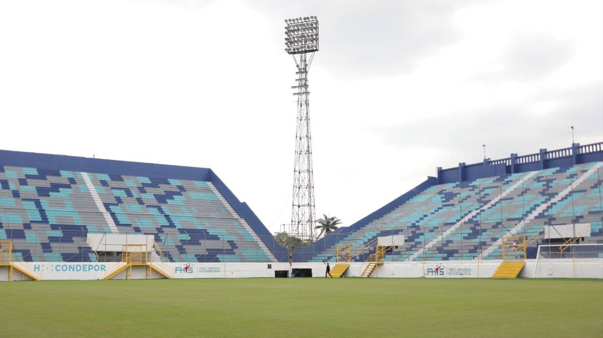 ¡Avanza el mejoramiento de la iluminación! Se han instalado nuevas lámparas en el Morazán para el juego Honduras y México