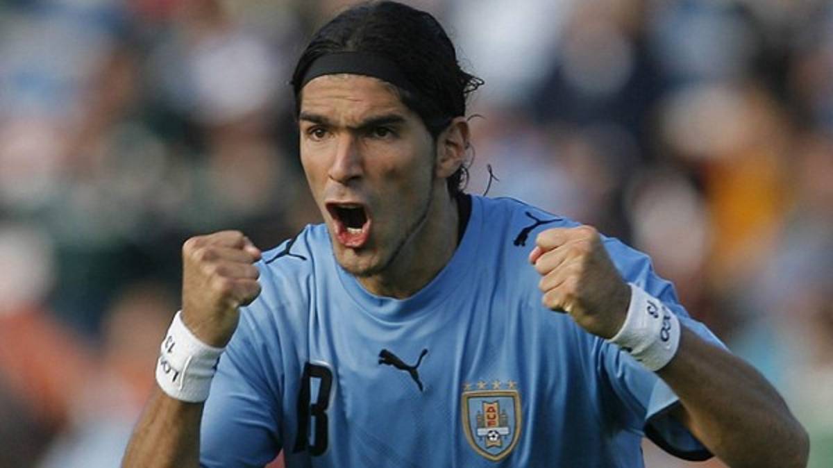 RUMORES Y FICHAJES: ¡Blas Pérez llegaría a Honduras y Costa Rica seguirá exportando!