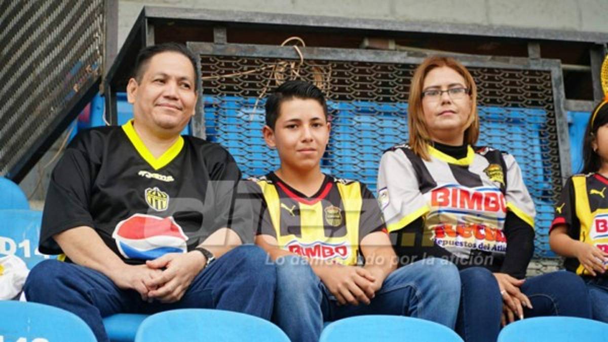 FOTOS: Así vive el Olímpico la fiesta de la gran final Real España-Motagua