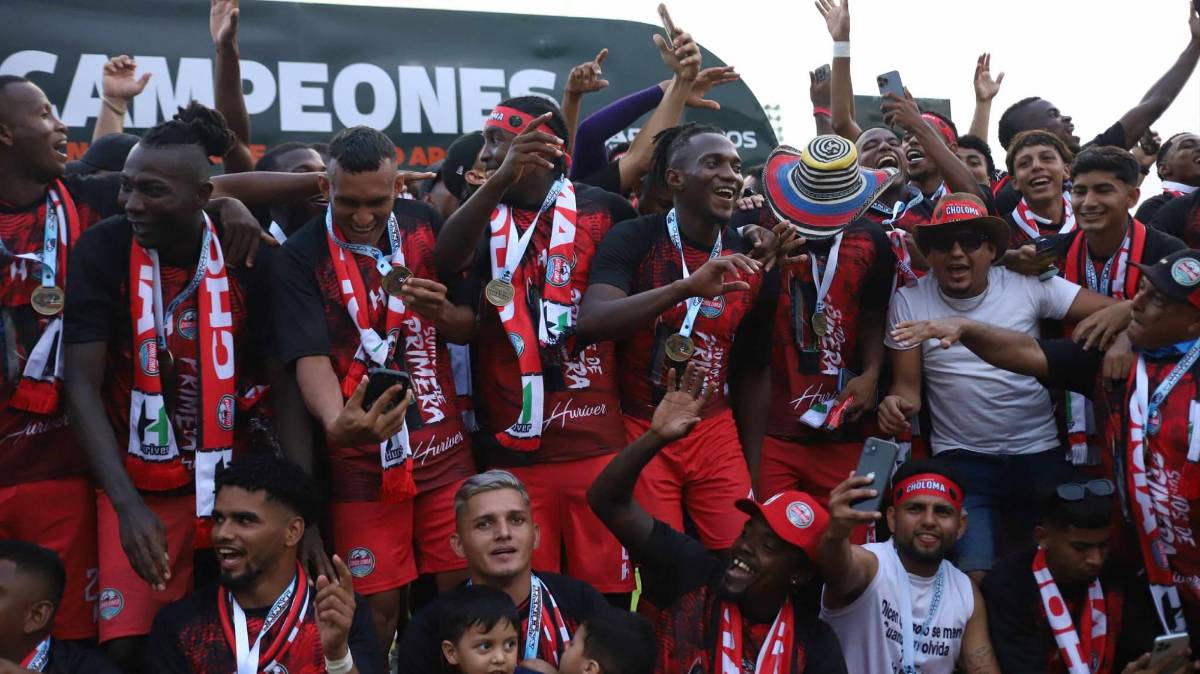 ¡Celebración y lágrimas! CD Choloma festeja por todo lo alto volver a la primera división de Honduras