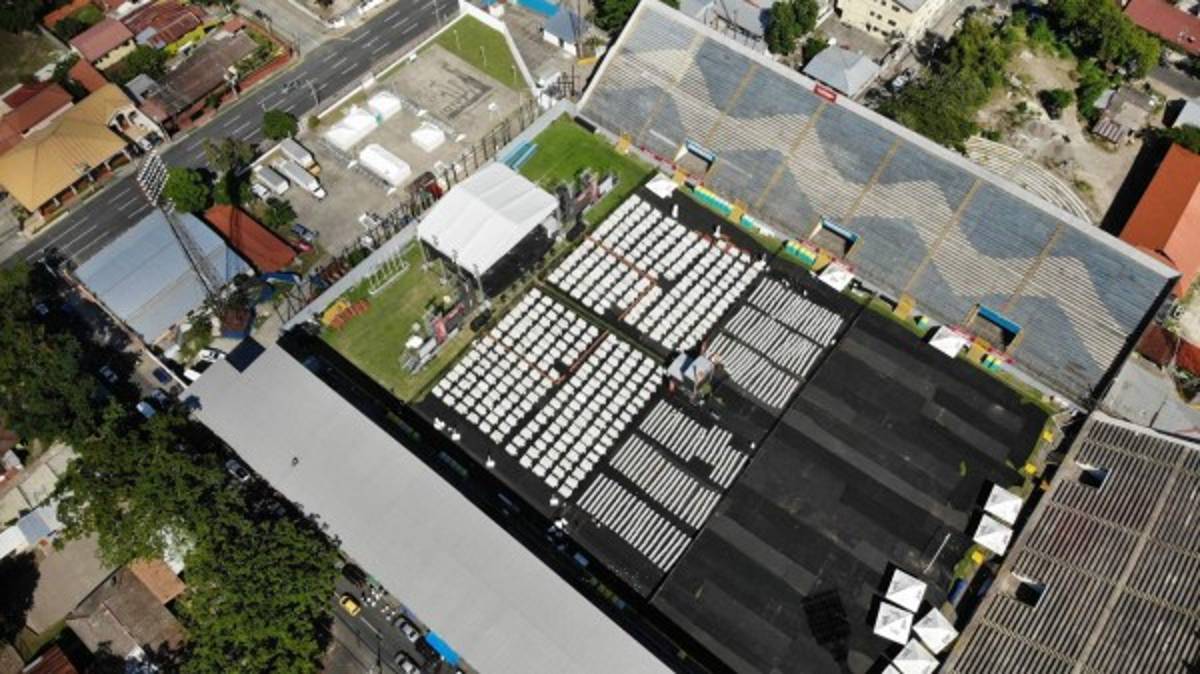 ¡En fotos! Así quedó la grama del estadio Morazán tras concierto en San Pedro Sula