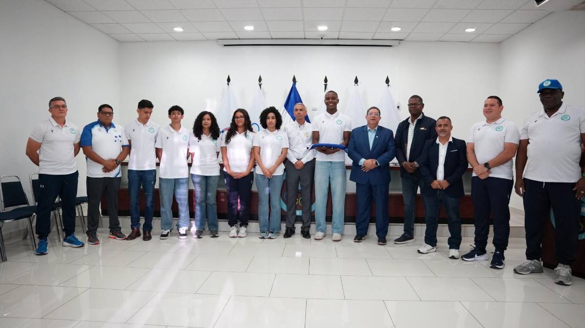 ¡Bandera Hondureña! Así se juramentó a los atletas catrachos rumbo a Dakar 2026