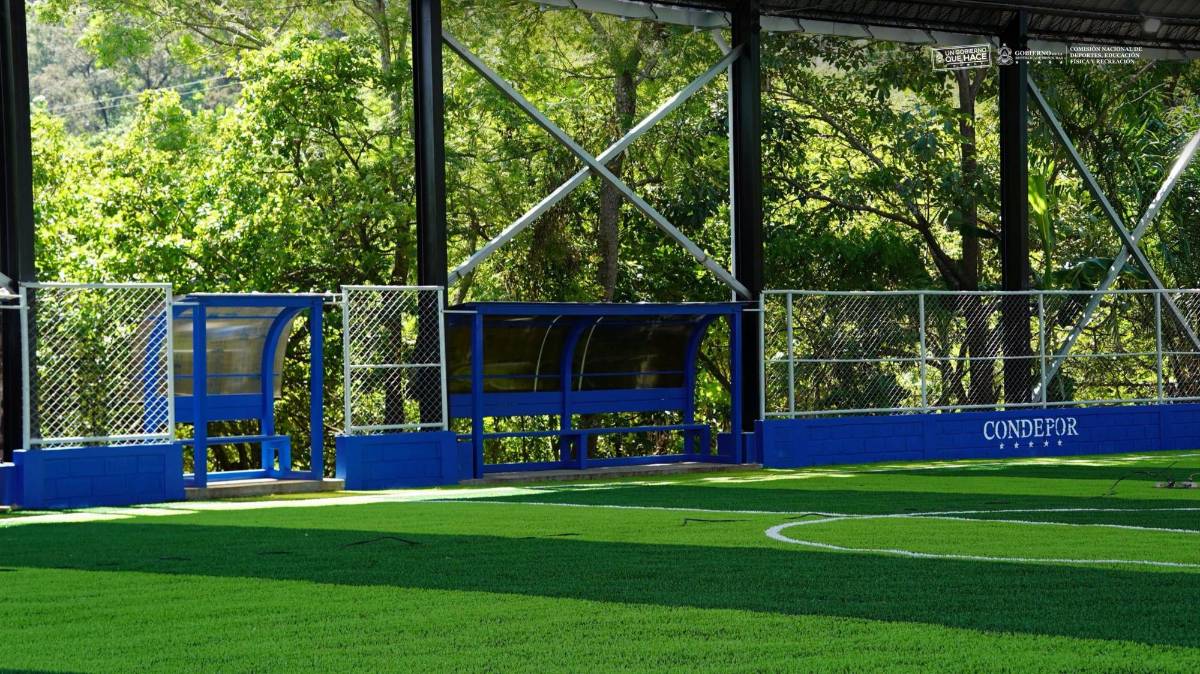 Biberones y Dientes de Leche estrenan canchas en el Complejo José Simón Azcona