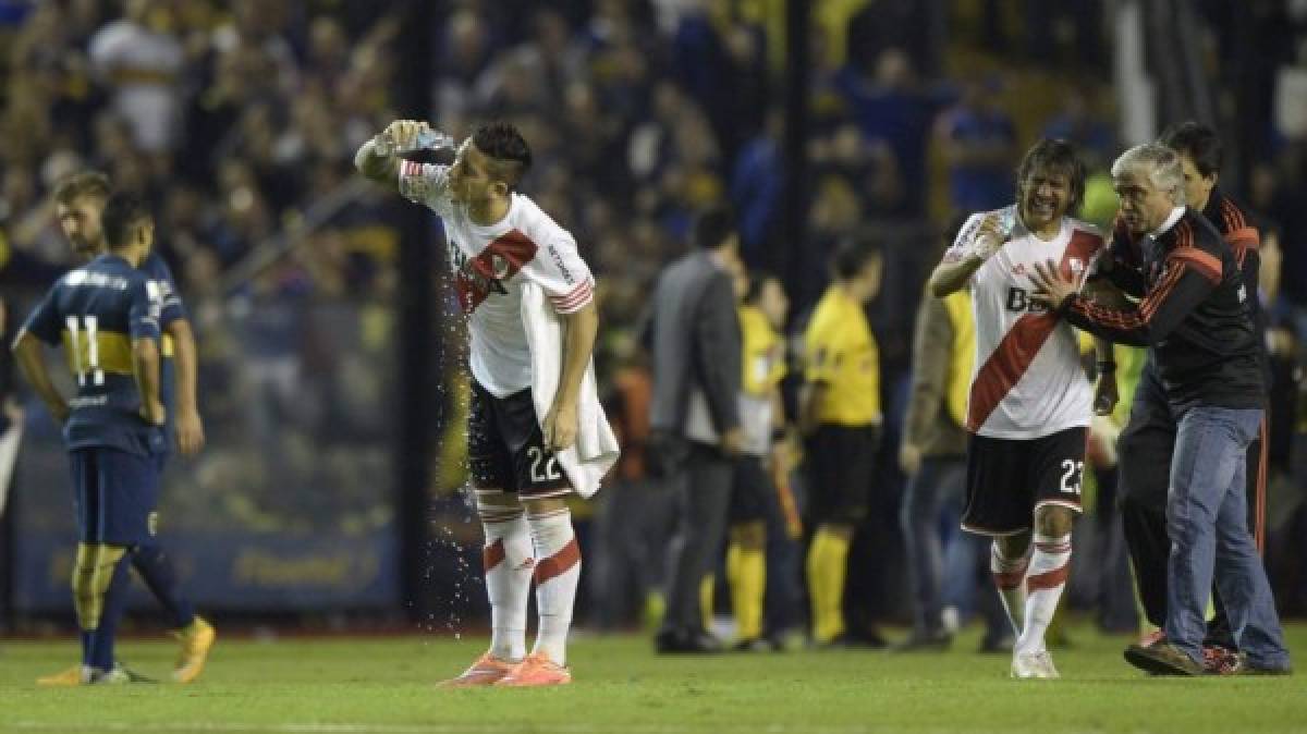 Polémica, gas y clasificación: La última vez que River y Boca se vieron las caras en Copa Libertadores