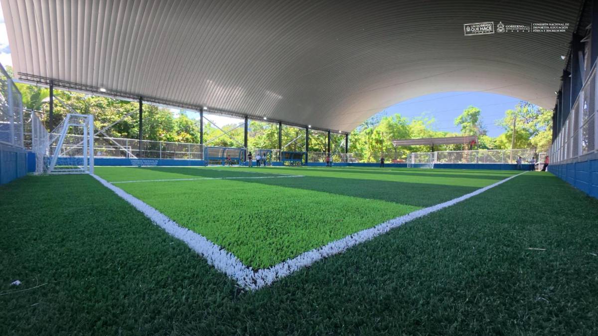 Biberones y Dientes de Leche estrenan canchas en el Complejo José Simón Azcona