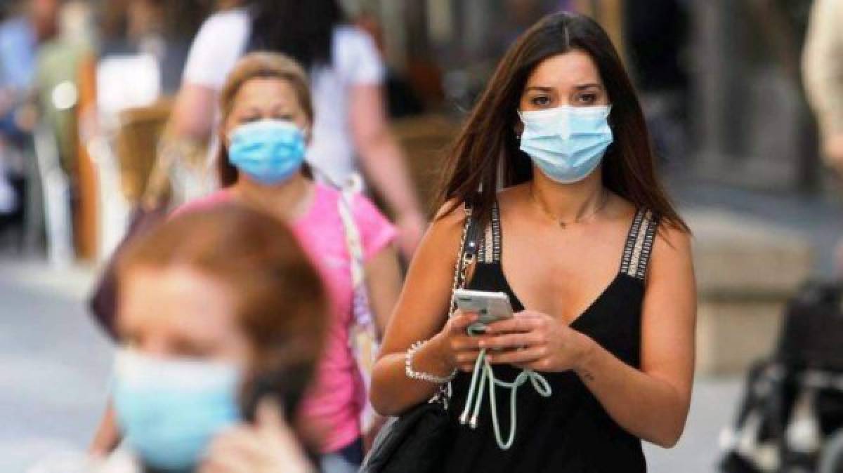 Con tejido inteligente: Así son las nuevas mascarillas que destruyen el coronavirus en un minuto  