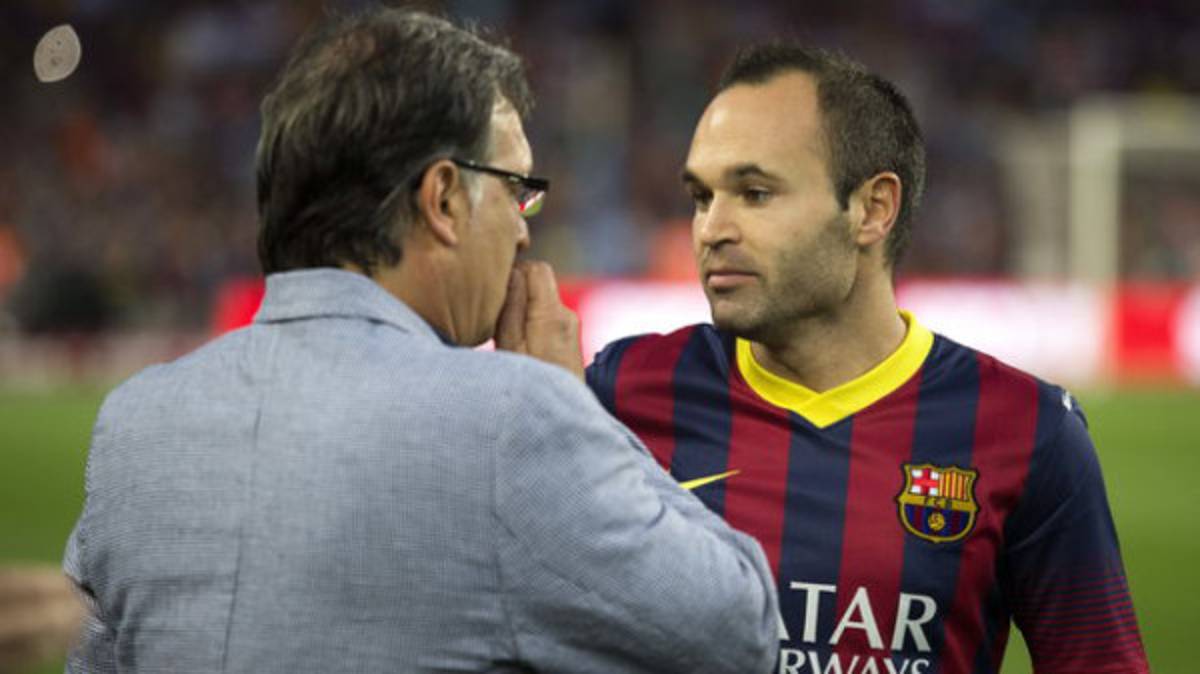 Iniesta: 'Estamos a muerte con el entrenador”