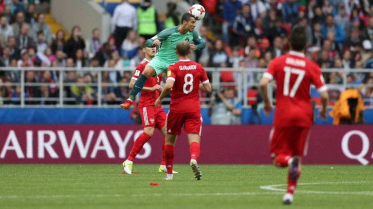 NO SE VIO EN TV: Le piden matrimonio a Cristiano en la Copa Confederaciones