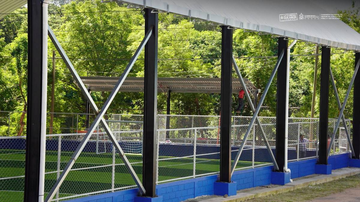 Biberones y Dientes de Leche estrenan canchas en el Complejo José Simón Azcona
