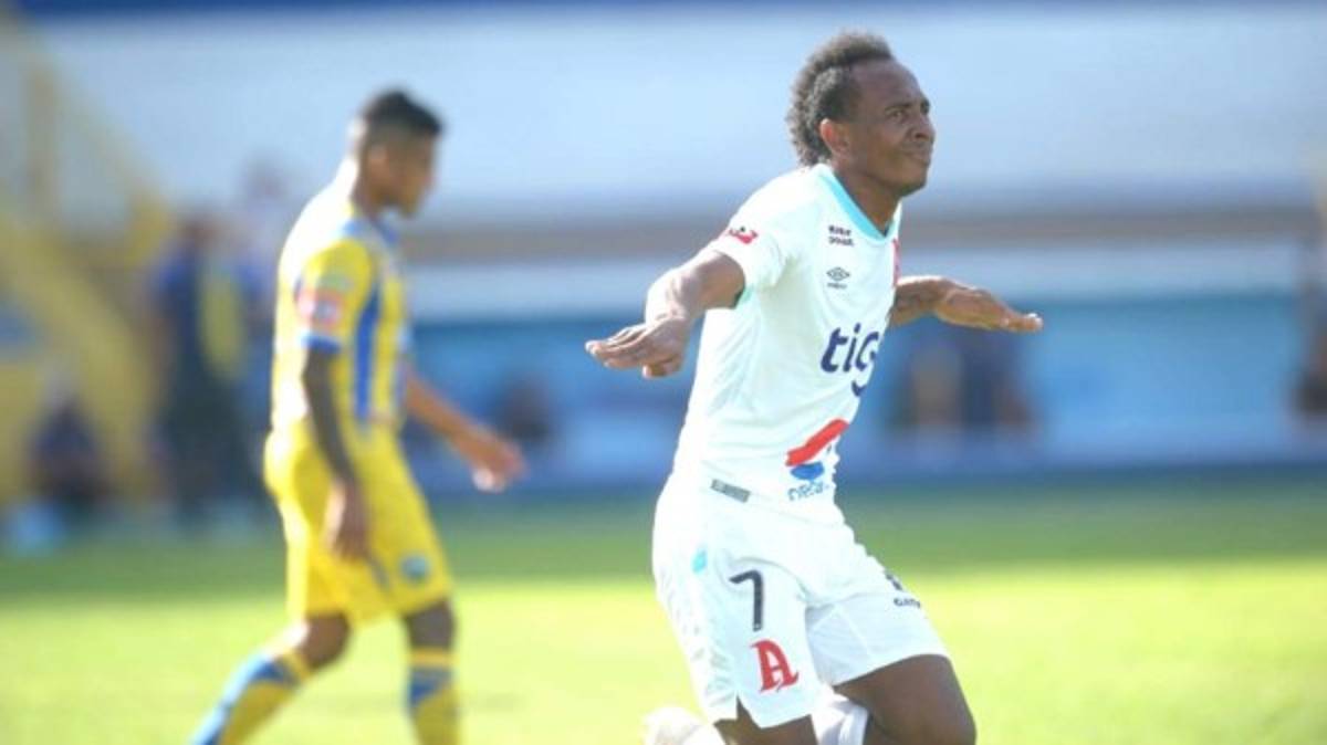 Fichajes Centroamérica: Saprissa y Alajuelense hacen barrida; Herediano se lleva una pieza del Olimpia