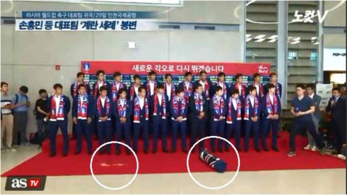 Corea del Sur es recibida a huevazos luego de ser eliminados del Mundial