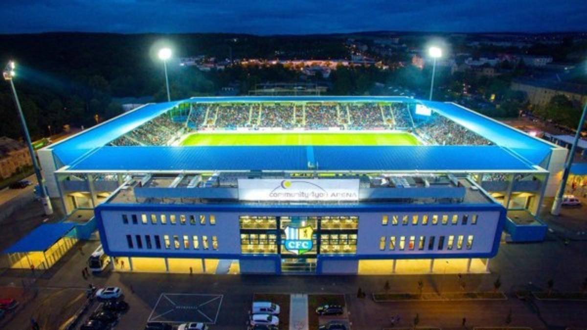 Los estadios más impresionantes de clubes modestos: De tercera y hasta cuarta división