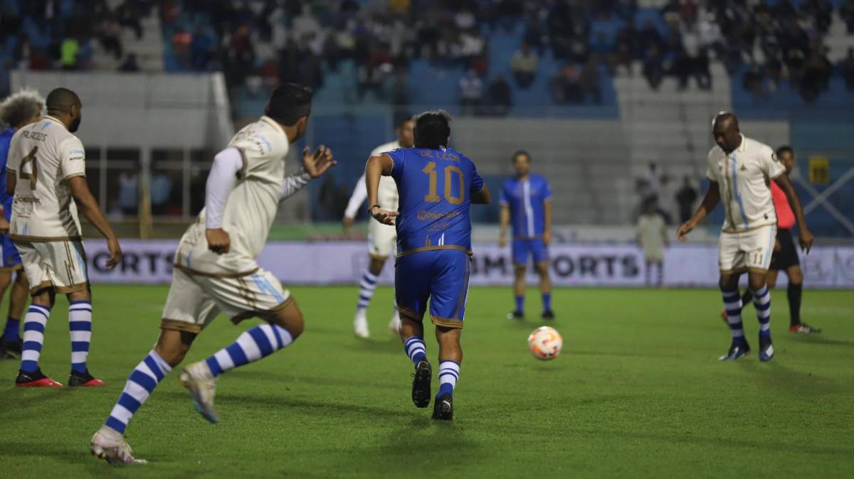 Rambo de León rompe en llanto en su partido de despedida: el triste adiós del ‘10’ y las postales que dejó su homenaje