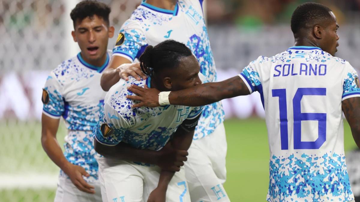 Trifulca en el Honduras - Qatar, futbolista salió expulsado tras el fin del juego y lágrimas de Alberth Elis por su lesión