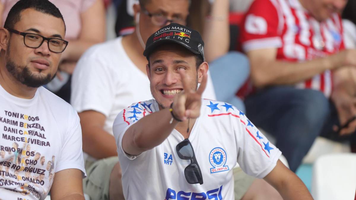 Hasta el Chelito se unió: La épica entrada del Olimpia al Nacional y la fiesta que montó la Ultra Fiel en el Chelato Uclés