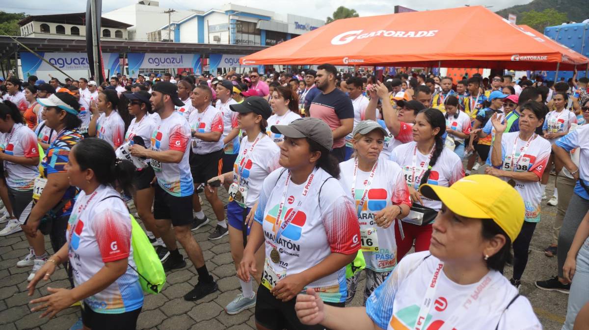 Maratón La Prensa: Atletismo puro, belleza femenina, mascotas corriendo y alegría en búsqueda de la meta