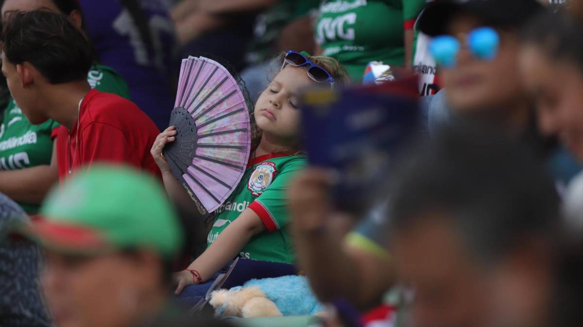 FOTOS: ¡Bellezas y ambientazo! Las hermosas chicas que engalanaron el Marathón - Génesis en el Yankel