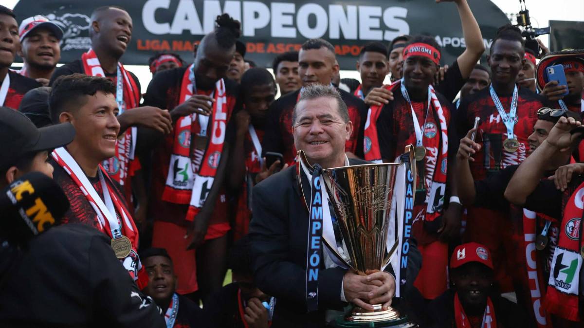 ¡Celebración y lágrimas! CD Choloma festeja por todo lo alto volver a la primera división de Honduras
