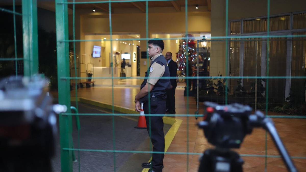 “Enjaulados” y molestos: así recibieron periodistas aztecas a la Selección Mexicana en el hotel en Honduras