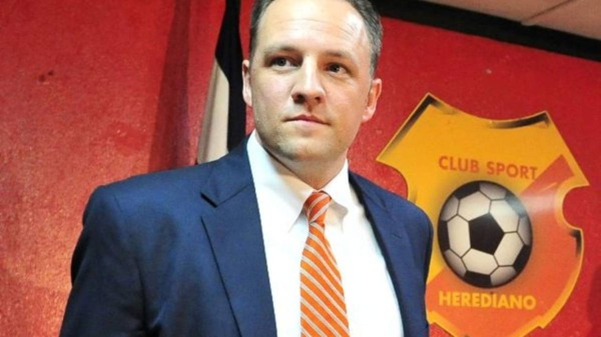 Presidente de Herediano investigado por narcotráfico y lavado de dinero